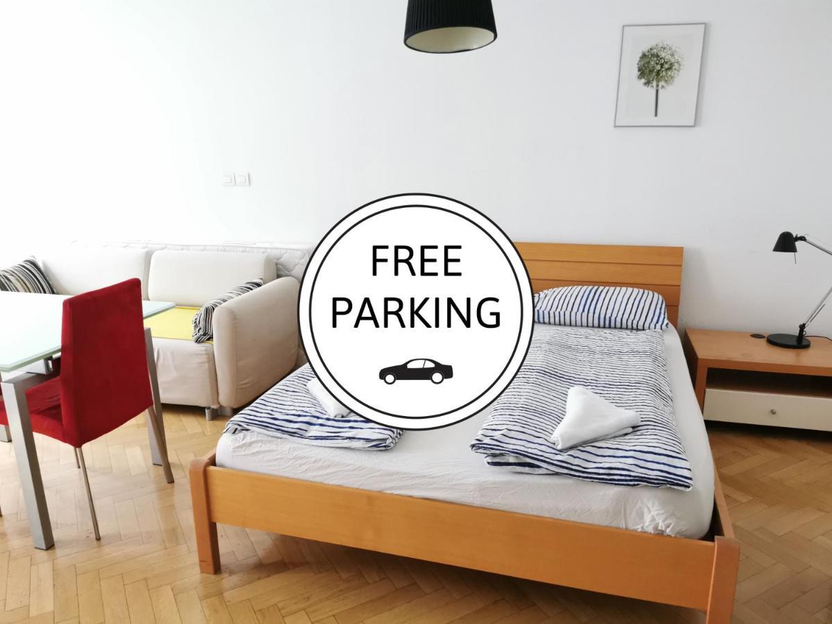 City Centre Studio With A Balcony And Free Parking Ljubljana Exterior photo